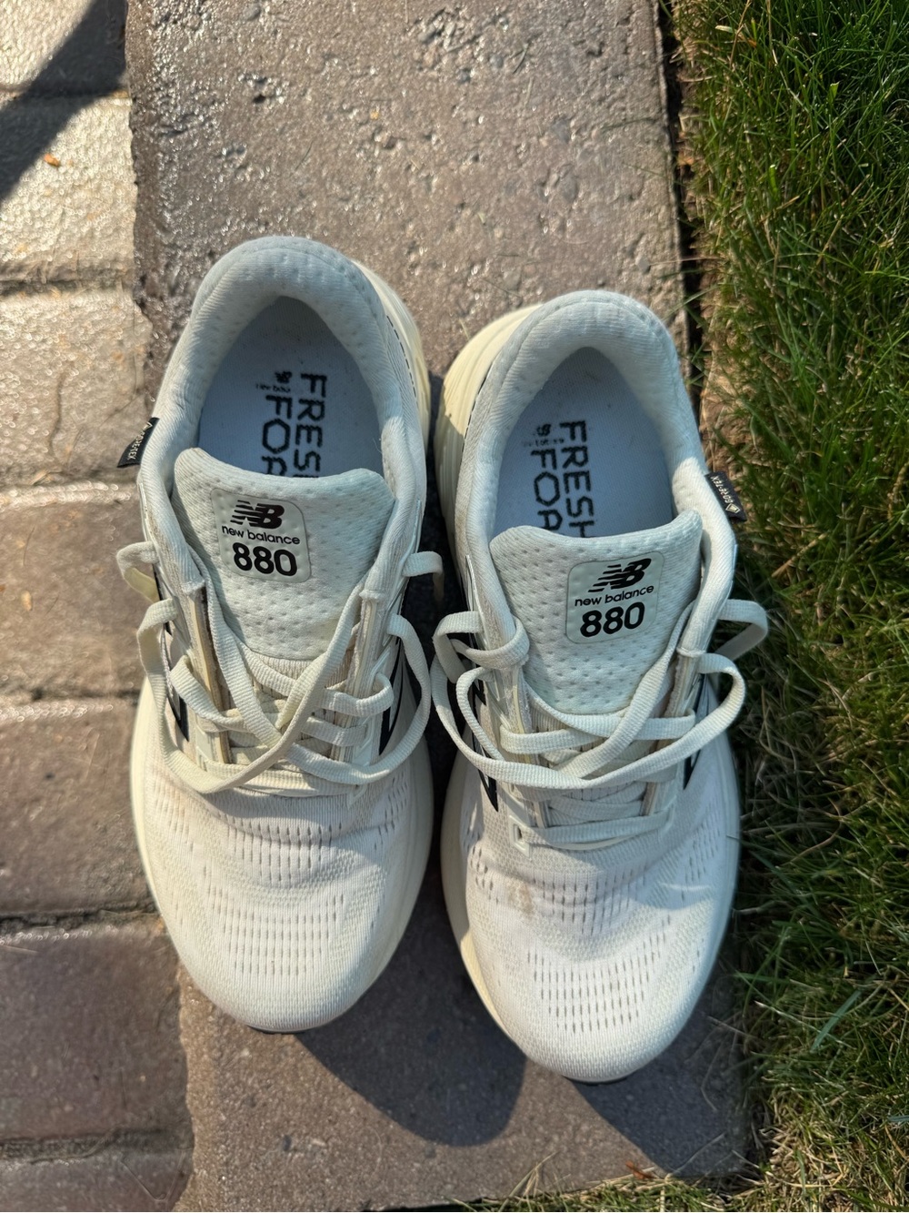 New Balance 880 Women's White/Light Gray Running Sneakers